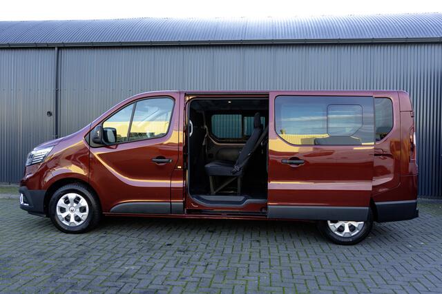 Renault TRAFIC Renault Trafic Blue dCi 150PK | L2H1 | 9-Zits | IN BTW/BPM | LED | Camera | Navi | Zijschuifdeur R+L | Cruise | Airco | PDC | Euro 6