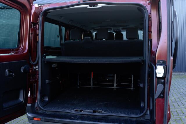 Renault TRAFIC Renault Trafic Blue dCi 150PK | L2H1 | 9-Zits | IN BTW/BPM | LED | Camera | Navi | Zijschuifdeur R+L | Cruise | Airco | PDC | Euro 6