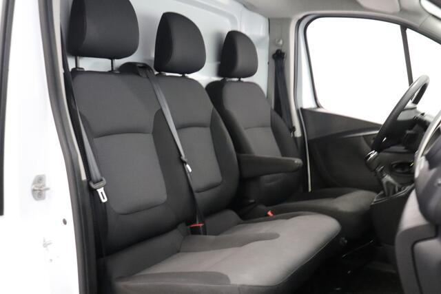 Renault TRAFIC 2.0 dCi 120PK EURO 6 - Airco - Navi - Cruise - ¤ 15.900,- Excl.