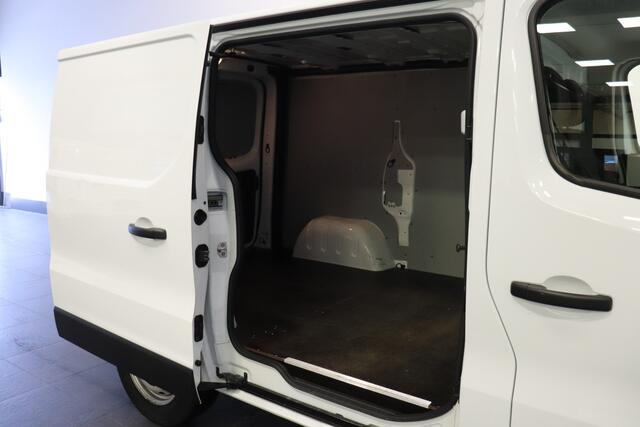 Renault TRAFIC 2.0 dCi 120PK EURO 6 - Airco - Navi - Cruise - ¤ 15.900,- Excl.