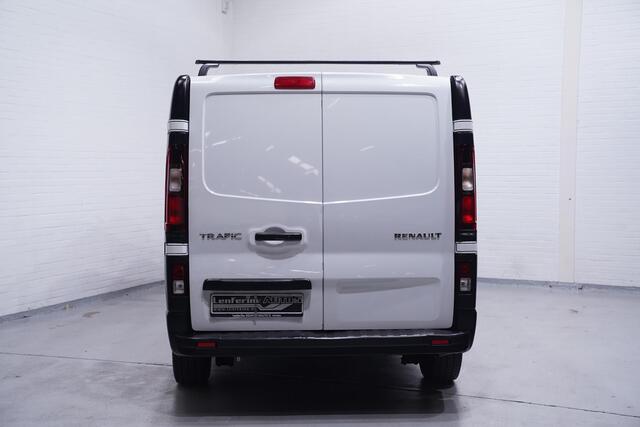 Renault TRAFIC 2.0 dCi 120pk L2H1 Airco, va 299,- p/mnd Laadruimte Pakket, Keyless Entry, PDC achter