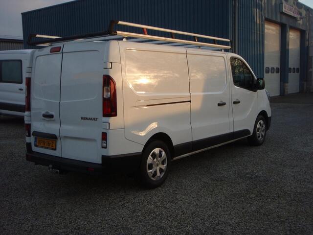 Renault TRAFIC 2.0 dCi Trekhaak navigatie 41359 km Imperiaal L2 bj 22