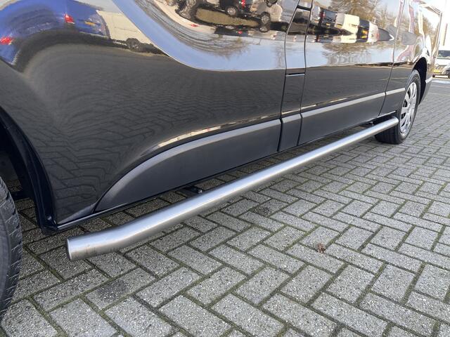 Renault TRAFIC 2.0 dCi 120pk T29 L2H1 Work Edition / vaste prijs rijklaar ¤ 17.950 ex btw / euro 6 / bpm vrij / lease vanaf ¤ 302 / imperial / trekhaak / camera / airco / cruise control