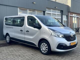 renault-trafic-passenger-1.6-dci-12