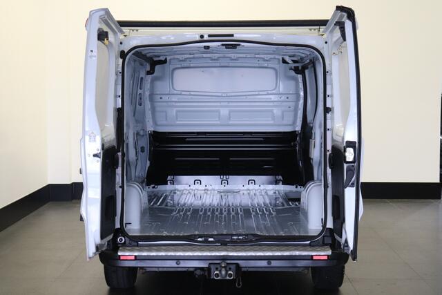 Renault TRAFIC 2.0 dCi 130PK L2 EURO 6 - Airco - Cruise - PDC - ¤ 14.900,- Excl.