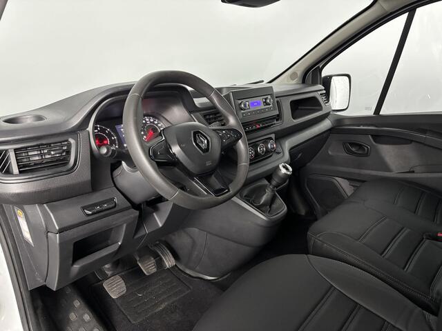 Renault TRAFIC 2.0 dCi 110 T30 L2H1 Générique | trekhaak