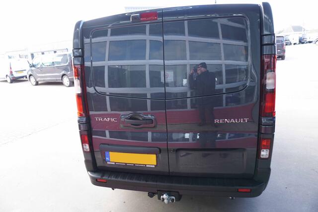 Renault TRAFIC 2.0 Blue dCi 130PK T29 L2H1 Advance Dubbelcab. schuifdeur L+R nr.V140 | Airco | Cruise | Camera |Trekhaak | Apple CP- Android auto | Betimmering