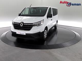 renault-trafic-passenger-9-persoons