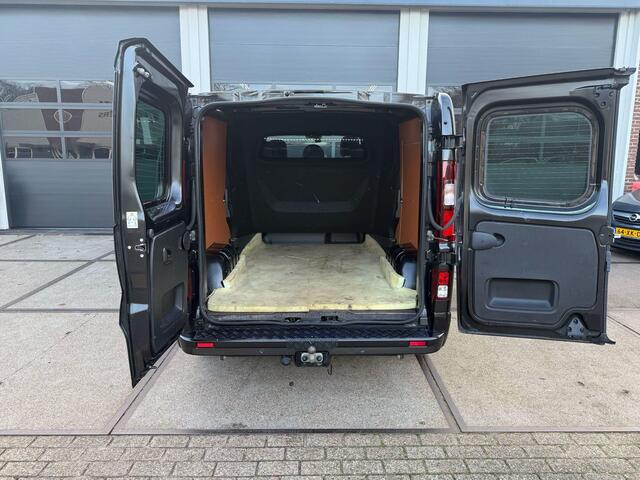 Renault TRAFIC 2.0 dCi 170 T29 L2H1 DC Luxe Black Edition