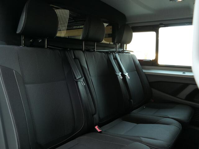 Renault TRAFIC 2.0 dCi 170 T29 L2H1 DC Luxe - AUTOMAAT - Allseasons - Trekhaak - Achterdeur met ruiten - Sidebars - Stoelverwarming