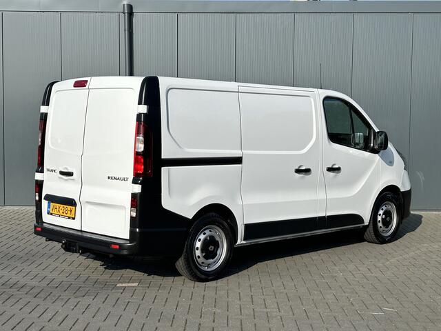 Renault TRAFIC 2.0 dCi 120 PK / L1H1 / 1e EIG. / 80.067 KM !! / 2x SCHUIFDEUR / TREKHAAK / AIRCO / CRUISE / NAVI