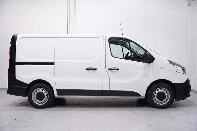Renault TRAFIC 2.0 DCi 120 pk L1H1 Airco, Keyless Entry PDC achter, Laaduimte pakket, Slechts 42 dkm !!