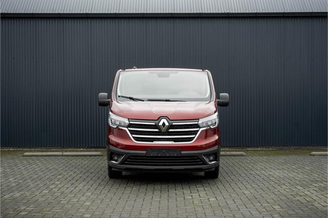 Renault TRAFIC Blue dCi 150PK | L2H1 | 9-Zits | Incl. BTW/BPM | LED LED | Camera | Navi | Zijschuifdeur R+L | Cruise | Airco | PDC