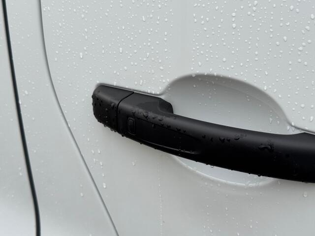 Renault TRAFIC 2.0 D 130pk L1H1 - stoelverwarming - camera - trekhaak - geen airco