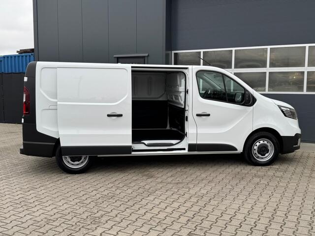 Renault TRAFIC 2.0D 130 pk L2 H1 Navi - Apple/Android - camera - all season banden - nieuw!!