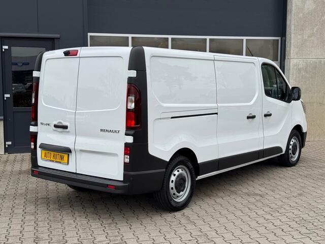 Renault TRAFIC 2.0D 130 pk L2 H1 Navi - Apple/Android - camera - all season banden - nieuw!!