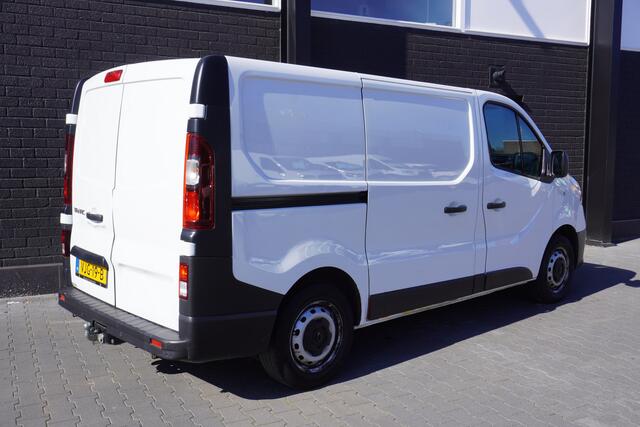 Renault TRAFIC 2.0 dCi 120PK EURO 6 - Airco - Cruise - Trekhaak - ¤ 12.499 ,- Excl.