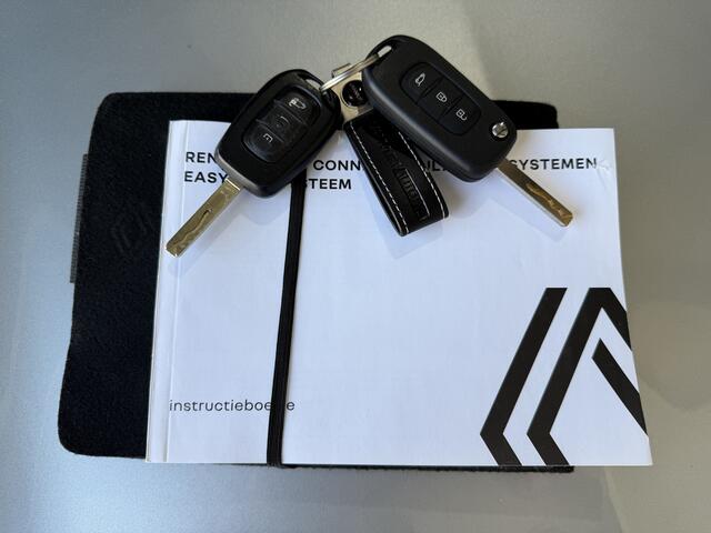 Renault TRAFIC 2.0 dCi 130PK T30 L2H1 Work Edition 2 x Schuifdeur / Laadruimte bekleed / Led