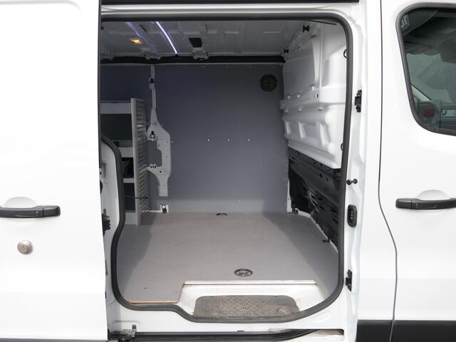 Renault TRAFIC 2.0 dCi 110 T30 L2H1 Comfort - Betimmering + Kast laadruimte - Stoelverwarming - Cruise