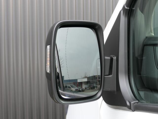 Renault TRAFIC 2.0 dCi 110 T30 L2H1 Comfort - Betimmering + Kast laadruimte - Stoelverwarming - Cruise