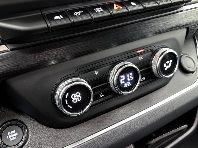 Renault TRAFIC 2.0 Blue dCi EDC 170 T29 L2H1 Extra DC Dubbele schuifdeur Navigatie Trekhaak Dubbele cabine