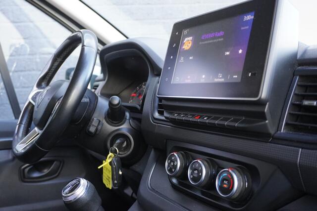 Renault TRAFIC 2.0 dCi 110PK L2 EURO 6 - Airco - Cruise - Trekhaak - ¤ 15.900,- Excl.