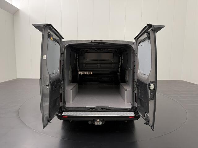 Renault TRAFIC 1.6DCi 145PK Sport | 2xSchuifdeur | Navigatie | Camera | Airco | Cruise | Trekhaak | 3-Zits