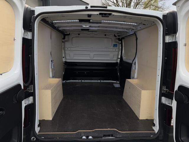 Renault TRAFIC 2.0 D 130pk L1H1 - Navi/Carplay/Android - Camera - sensoren v/a/zijkant - betimmering - all season