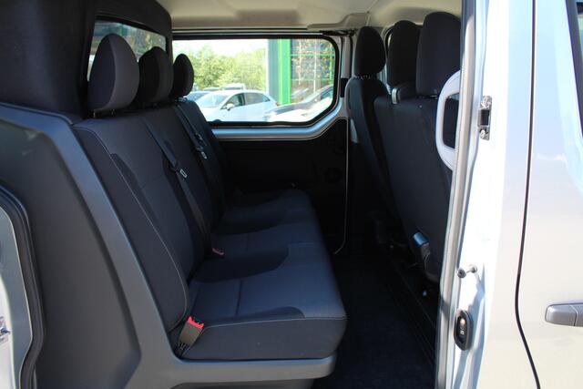 Renault TRAFIC 2.0 Blue 150Pk T29 L2H1 DC Black Edition 2x Schuifdeur | Automaat | 6 persoons