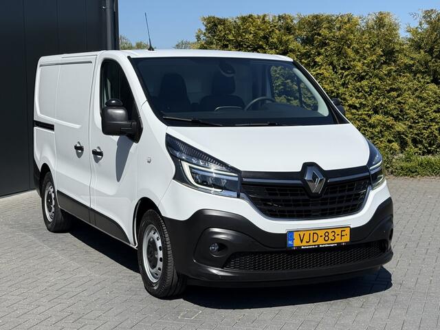 Renault TRAFIC 2.0 dCi 146 PK / AUTOMAAT / L1H1 / 1e EIG. / 2x SCHUIFDEUR / INRICHTING / CAMERA / 3-ZITS