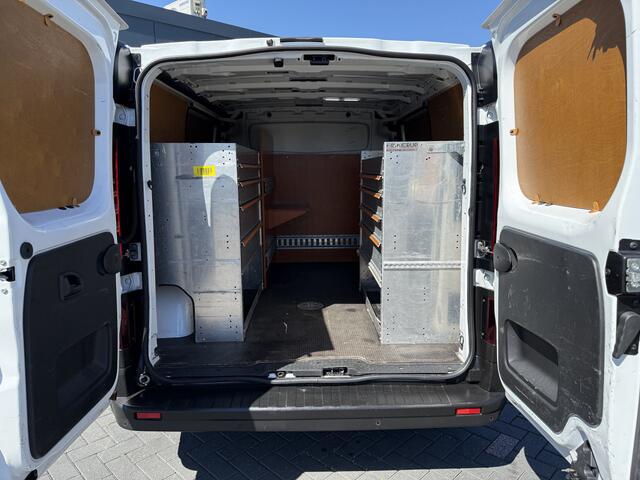 Renault TRAFIC 2.0 dCi 146 PK / AUTOMAAT / L1H1 / 1e EIG. / 2x SCHUIFDEUR / INRICHTING / CAMERA / 3-ZITS