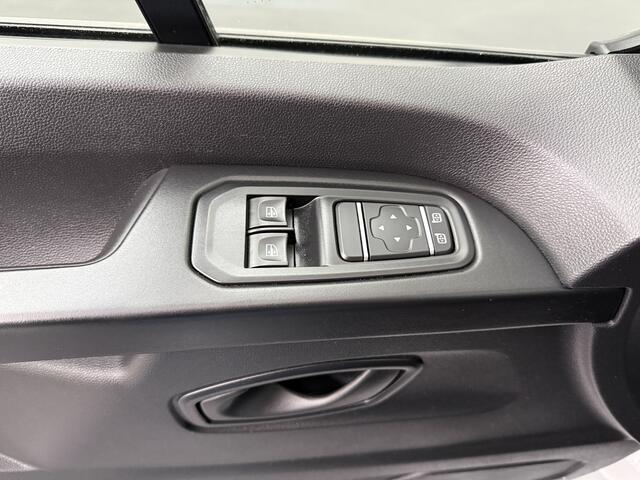 Renault TRAFIC 2.0DCi Lang Dubbele Cabine 6-Persoons | Multimedia | | Airco | Cruise | Trekhaak
