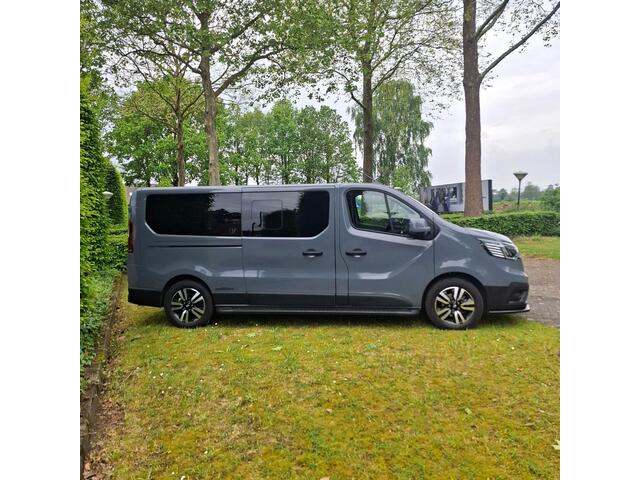 Renault TRAFIC 2.0 Blue dCi EDC 170 T29 L2H1 Extra DC