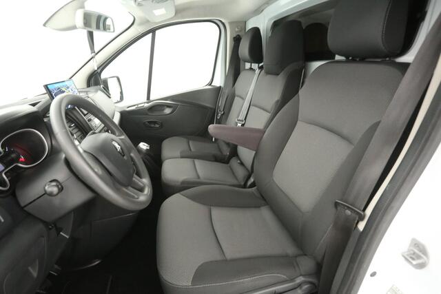 Renault TRAFIC 2.0 dCi 145PK L1H1 | Marge | Airco | Camera | Navi | 3 Zits | Trekhaak