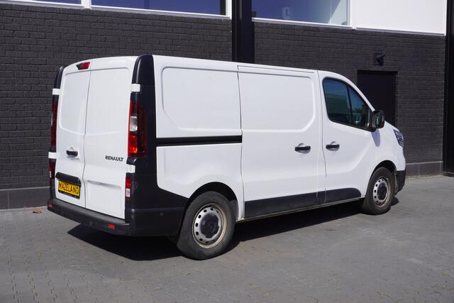 Renault TRAFIC 2.0 dCi 130PK EURO 6 - Airco - Navi - Camera - Cruise - ¤15.900,- Excl.