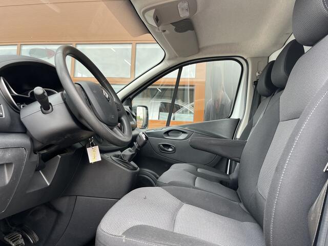 Renault TRAFIC 2.0 dCi 120pk L2 Work Edition Lease ¤253p/m, 2x Schuifdeur, Trekhaak, Airco, Navi, PDC, Led, Cruise controle, Onderhoudshistorie aanwezig