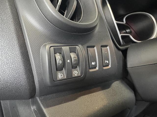 Renault TRAFIC 1.6 dCi 95 T29 L1H1 Comfort Imperiaal Side Bars Lichtmetalen velgen