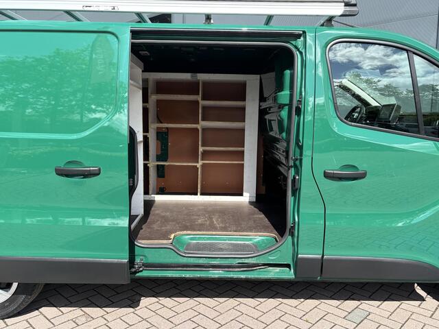 Renault TRAFIC 2.0 dCi 130 T30 L2H1 Work Edition / Trekhaak / 2500 kg trekgewicht / Apple Carplay / Android Auto / Achteruitrijsensoren / Cruise Control / DAB Radio /