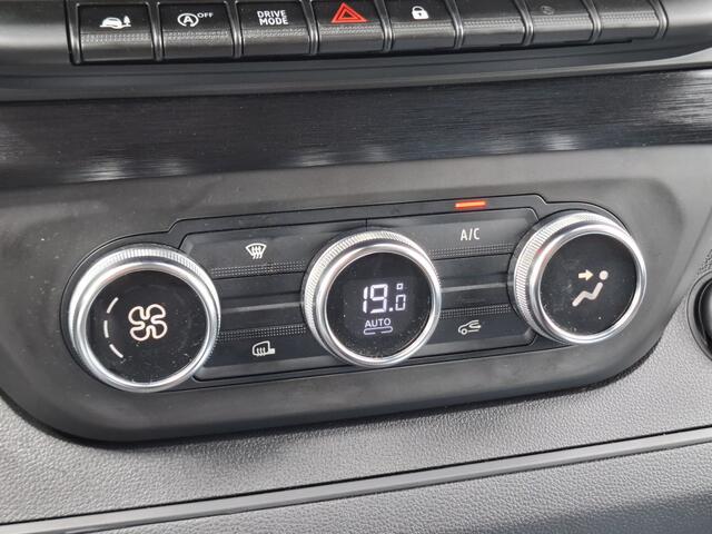 Renault TRAFIC 2.0 Blue dCi 150 EDC T29 L1H1 Advance | Navigatie/Android/Apple Carplay | Trekhaak | PDC Voor en Achter + Achteruitrijcamera | Cruise Control | Airco |