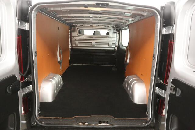 Renault TRAFIC 2.0 dCi T29 L2H1 | Airco | Cruise | 3 Zits | Trekhaak | Carplay | Parkeersens.