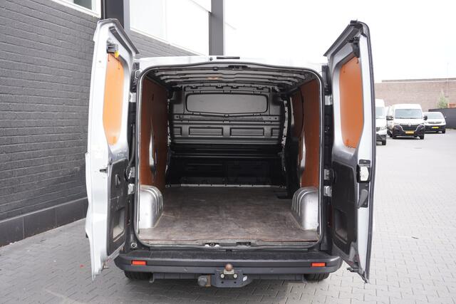 Renault TRAFIC 2.0 dCi 150PK L2 EURO 6 - Airco - Cruise - PDC - ¤18.950,- Excl.