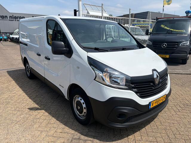 Renault TRAFIC L1H1 120PK EURO6 AIRCO NAVI TREKHAAK