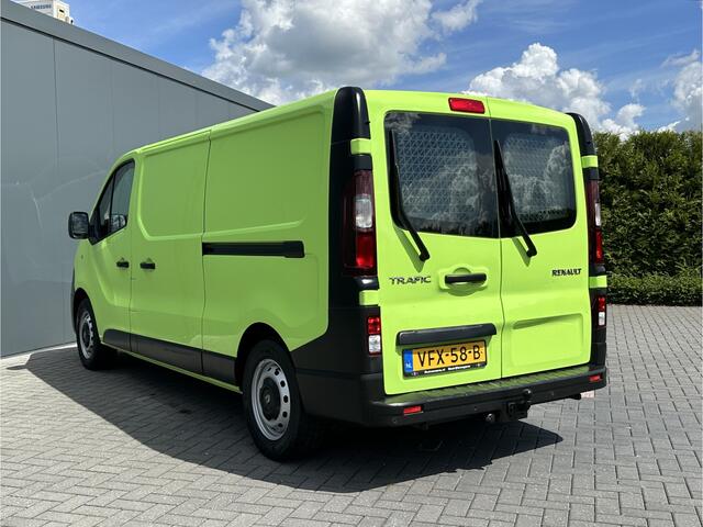 Renault TRAFIC 1.6 dCi / L2H1 / BOTT INRICHTING / 2x SCHUIFDEUR / TREKHAAK / 1e EIG. / NAVI / AIRCO / CRUISE
