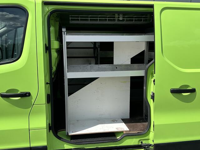 Renault TRAFIC 1.6 dCi / L2H1 / BOTT INRICHTING / 2x SCHUIFDEUR / TREKHAAK / 1e EIG. / NAVI / AIRCO / CRUISE