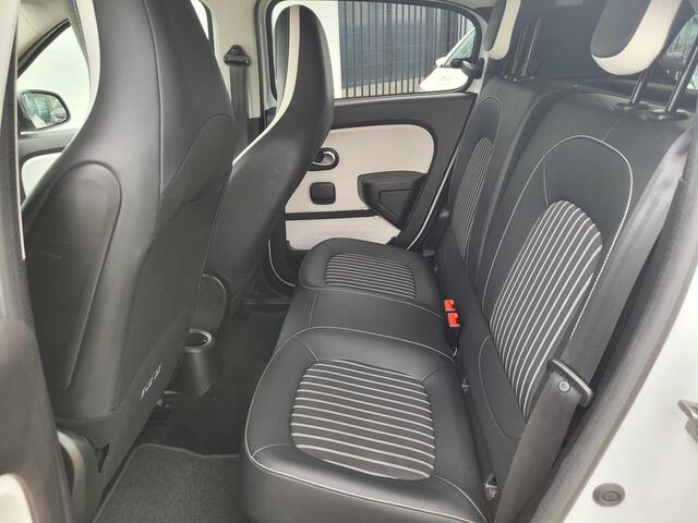 Renault TWINGO 0.9 TCe 92 PK Intens | Leder | Carplay | All Season | Parkeerhulp | Dealer Onderhouden