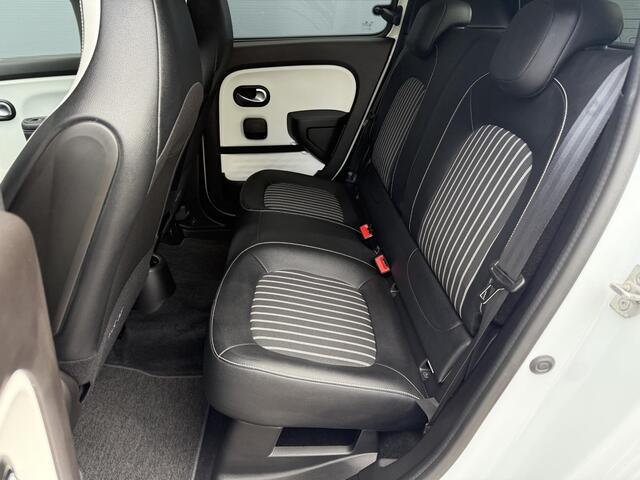 Renault TWINGO Z.E. R80 E-Tech Série Limitée Urban Night 22 kWh / Eerste eigenaar / Dealer onderhouden / Navigatie / Achteruitrij camera / Parkeersensoren Achter /