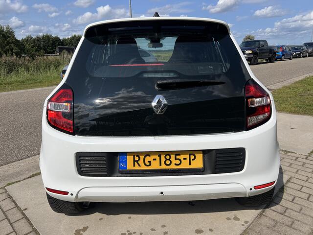 Renault TWINGO 1.0 SCe Intens / Automaat / Cruise / Camera / Climate / Regensensor /