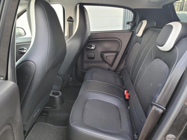 Renault TWINGO Z.E. R80 E-Tech Série Limitée Urban Night 22 kWh | SoH 92% | Navigatie | Camera | Cruise Control | 16" Velgen