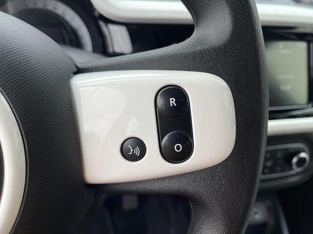 Renault TWINGO Z.E. R80 Collection Volledig electrisch, digitaal, CarPlay, 4 deuren, airco. Goed onderhouden.