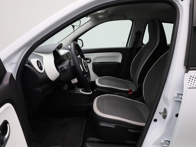 Renault TWINGO 1.0 SCe Collection | LED-Dagrijverlichting | Automatische Verlichting | Airconditioning | R&GO Radio | Bluetooth | LED-Dagrijverlichting | Elektrisch Verstelbare Spiegels | Snelheidsbegrenzer